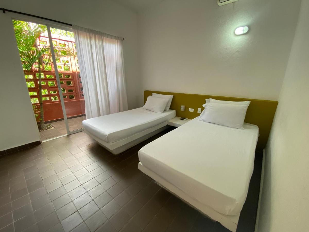 Color Hostel 帕洛米诺 外观 照片